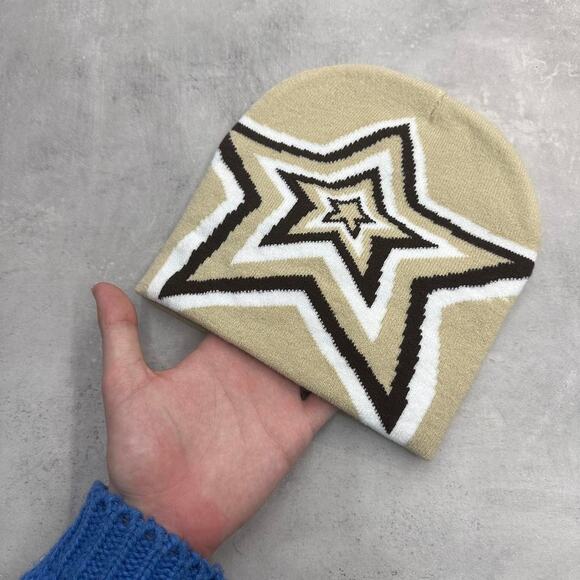 Cream and Brown Star Acrylic Graphic Beanie Hat - Picture 2 of 8